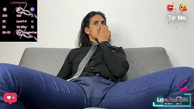 Freechat Tom_blunt96 on StripChat