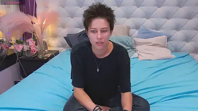 Freechat via_mayer_ on StripChat