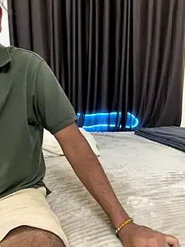 Freechat vickyandtania on StripChat