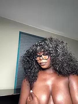 Freechat WomanNextdoor1 on StripChat