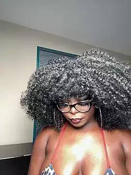 Freechat WomanNextdoor1 on StripChat