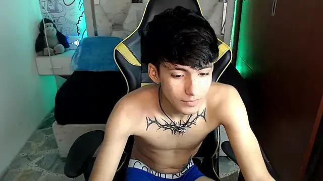 yiisu_ on StripChat 