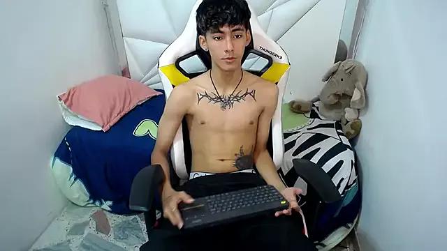 yiisu_ on StripChat 