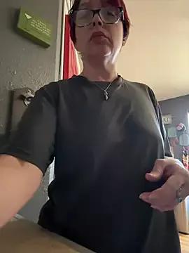 YogaHottie76 on StripChat 