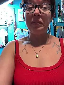 YogaHottie76 on StripChat 