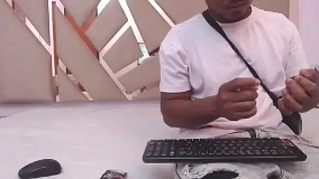 Freechat you_and_i9 on StripChat